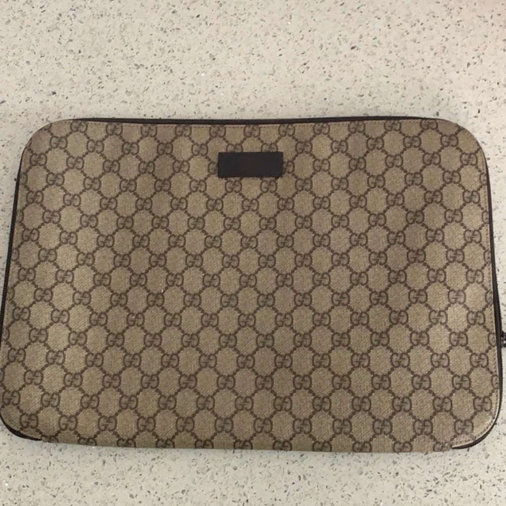 Gucci clutch / pouch
